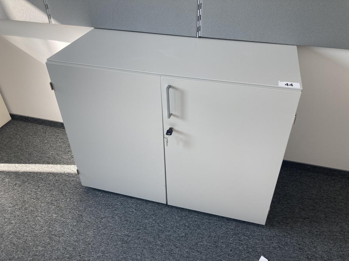 Aktenschrank, 2 Ordnerhöhen, Maße: ca. 100 x 45 x 80 cm